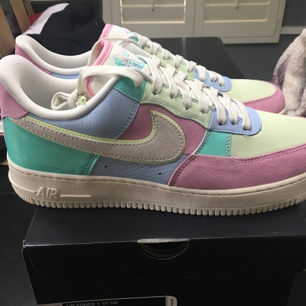 Nike Air Force 1 Easter QS